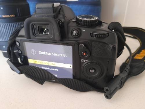 *WOW*LIKE NEW NIKON D3100 DSLR CAMERA WITH LENSE+SIGMA 70-300MM, BAG WITH CHARGER*OVER R10 000**