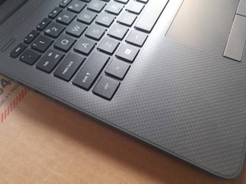 *HUGE SALE*LIKE NEW HP 15 LAPTOP IN BOX**15.6INCH,4GB RAM, 500GB HDD,FHD SCREEN,W10*R6500 IN STORE**