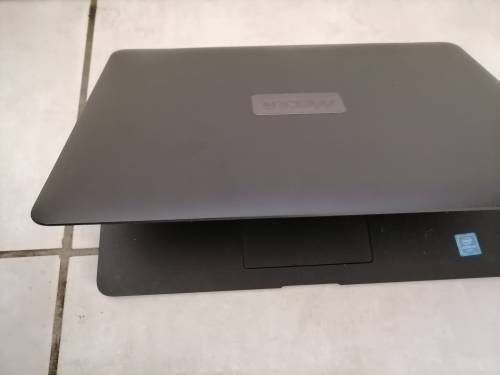 *LIQUIDATION STOCK* MECER Z140+G LAPTOP, EXCELLENT CONDITION BUT NOT TESTED NO POWER CORD**