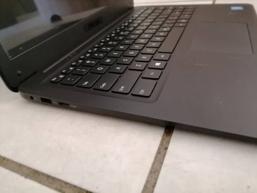 *LIQUIDATION STOCK* MECER Z140+G LAPTOP, EXCELLENT CONDITION BUT NOT TESTED NO POWER CORD**