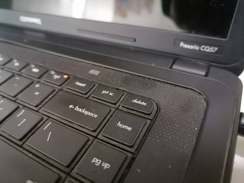 *LIQUIDATION STOCK*COMPAQ PRESARIO CQ57 LAPTOP*POWERS ON SCREEN BLANK*SOLD AS IS**