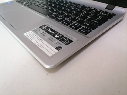 *LIQUIDATION STOCK*ACER ASPIRE E11 NOTEBOOK*LIGHTS OME ON SCREEN BLANK*SOLD AS IS**