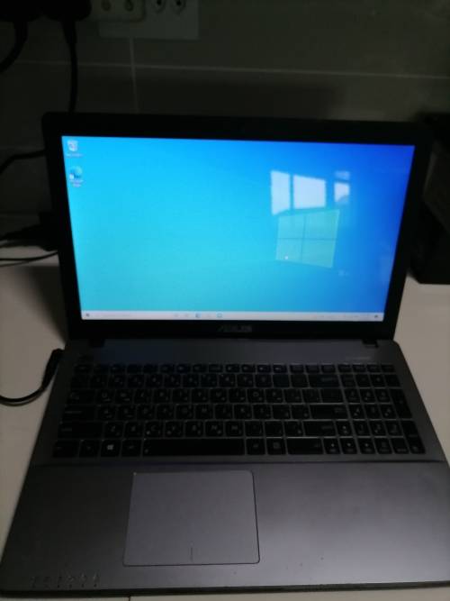 *PAY DAY DEALS*GOOD SPECS*I5 ASUS X550D,8GB RAM, 1TB HDD,W10,INTEL HD GRAPHICS 4000**