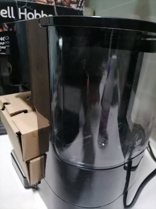 *MASSIVE MONTH END*RUSSELL HOBBS CAFE MILANO ONE TOUCH COFFEE MACHINE*FAULTY**R3500 IN STORE**