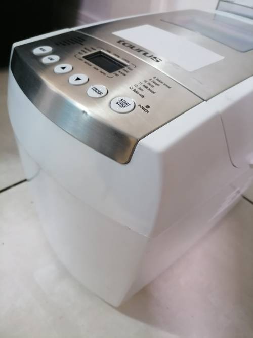 *GRAB THIS AWESOME DEAL*DEMO  TAURUS PA-CASOLA DIGITAL BREAD MACHINE*R5000 IN STORE**