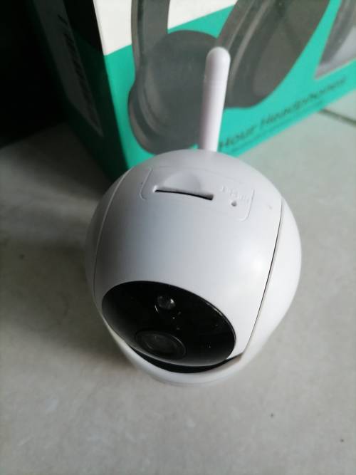 *BULK LOT OF AWESOME ELECTRONICS*PC SCREENS/HEADSETS.3G MODEM,KEYBOARDS,CAMERA ETC**