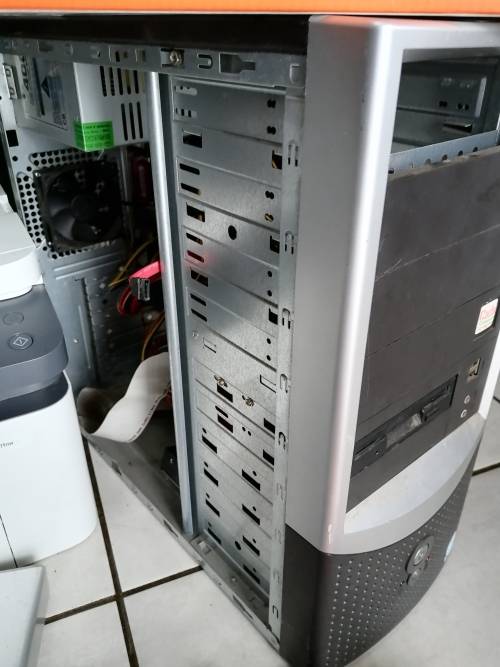 *BULK LOT OF AWESOME ELECTRONICS*HP PRINTER, NEW PHONE,TABLET,PC SCREEN,WIFI ROUTER,KEYBOARDS,HDD ET