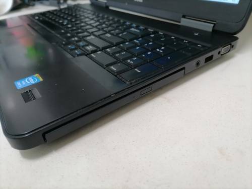 **PREOWNED I5 DELL E5540 4TH GEN LAPTOP*4GB RAM,WINDOWS 10 ETC *R13 000 NEW IN STORE