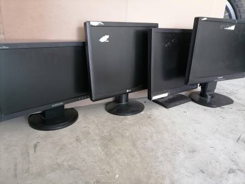 *COMAIR LIQUIDATION*LOT OF 4X PC SCREENS**BENQ,SAMSUNG,PHILLIPS,LG*ONE BID FOR ALL*WORKING**