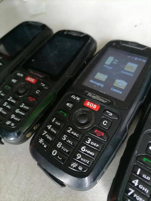 *LIQUIDATION STOCK*LAST 4*LOT OF 4X USED RUG GEAR RG310 COMMERCIAL RADIO/ PHONES*R3500 EACH*