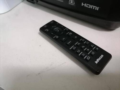 **BLACK FRIDAY*FREE FREIGHT*INFOCUS 3D READY IN114 PROJECTOR WITH REMOTE*ONLY 165HRS*R7000 IN STORE*