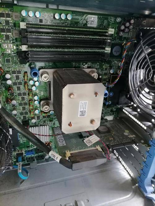 *CYBER WEEK DEAL*DELL POWEREDGE T310 E90S SERVER*4xHDD(TOTAL 2TB) 6GB RAM INTEL XENON**