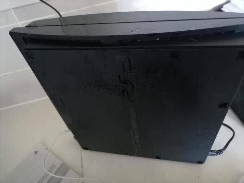 ***SONY PLAYSTATION 3 WITH 3 WIRELESS REMOTES*ONE GAME,CABLES ETC*REQUIRES SOFTWARE UPDATE**