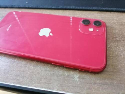 **APPLE IPHONE 11,RED IN COLOR*SCREEN IS CRACKED DOES NOT POWER ON**SOLD AS IS**