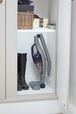 *FREE FREIGHT CYBER WEEK*NEW BLACK AND DECKER 18V DUST BUSTER  2 IN 1 VAC*R2700 RETAIL**