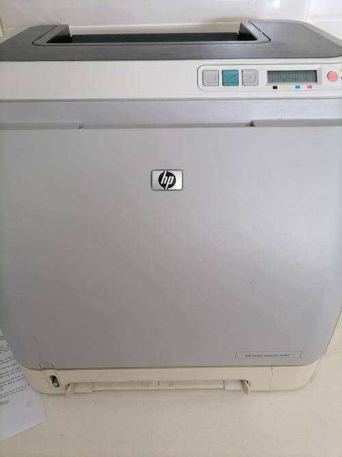 **LIQUIDATION ITEM*HP 1600 COLOR LAZERJET PRINTER WITH TONERS*PRINTS EXCELLENT QUALITY*
