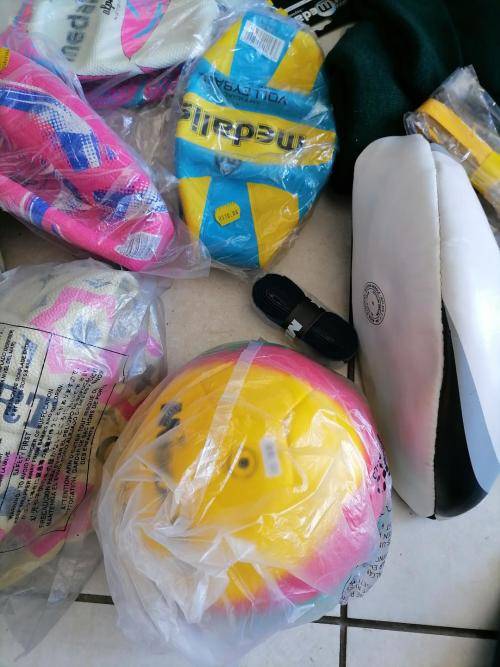 **HUGE SPORT SHOP LIQUIDATION*LOT OF BRAND NEW SPORT ACCESSORIES*OVER R5000 RETAIL**