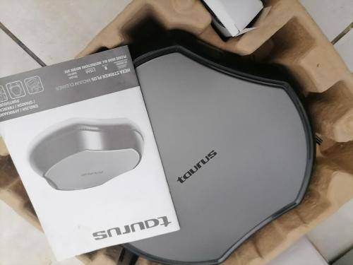 *EASTER SPECIAL**DEMO TAURUS HEXA STRIKER ROBOT VACUUM IN BOX,WITH CHARGER*R2400 NEW**