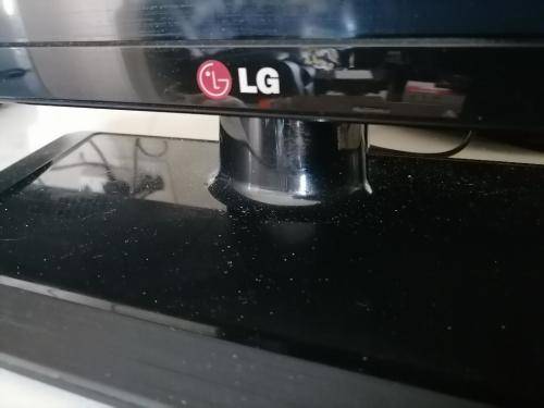 *EASTER SPECIAL* LG LED HD Ready LED TV (32LS3150)-32`(81cm) WITH REMOTE*R3000 NEW IN STORE**