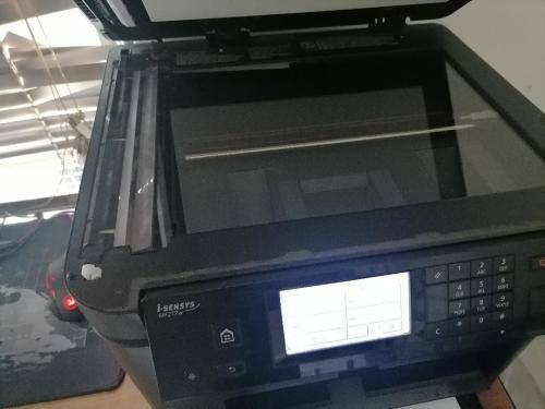 WOW R30 FRIEGHT FOR THIS BIG PRINTER*LIKE NEW MF217FW 4 IN 1 PRINTER.NEW TONER IN BOX*R4500 RETAIL*