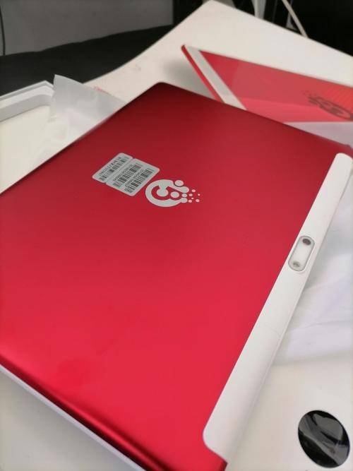 *WOW R30 FREIGHT*BRAND NEW ICASU BUBBLEGUM 10` 3G DUAL SIM TABLET IN BOX*R2600 RETAIL*