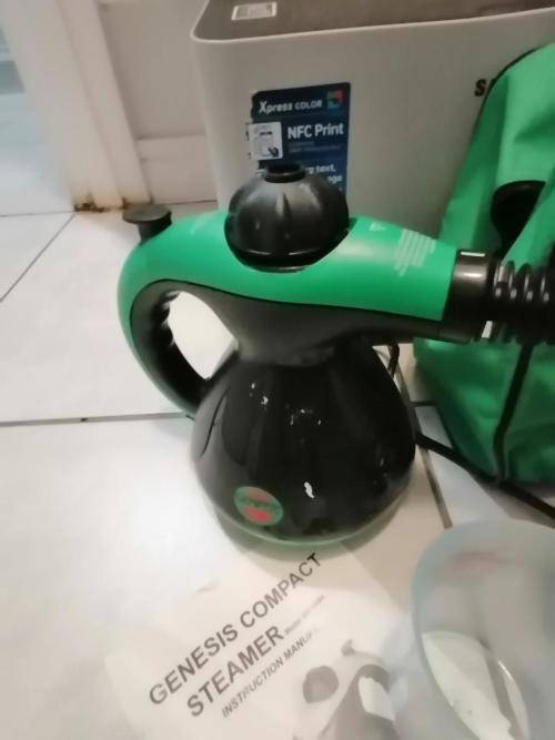 *WOW R30 FREIGHT*GENESIS STEAM MOP IN CARRY BAG WITH ALL ATTACHMENTS***