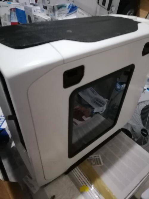 **WOW R30 FREIGHT*MONSTER MACHINE*CORSAIR PC,AMD PHENOM II, 16GB ,MSI GPU,MILITARY CLASS *AS IS**