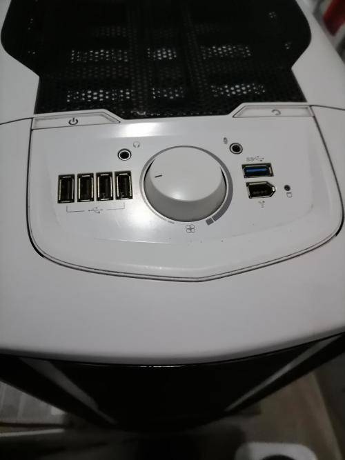 **WOW R30 FREIGHT*MONSTER MACHINE*CORSAIR PC,AMD PHENOM II, 16GB ,MSI GPU,MILITARY CLASS *AS IS**