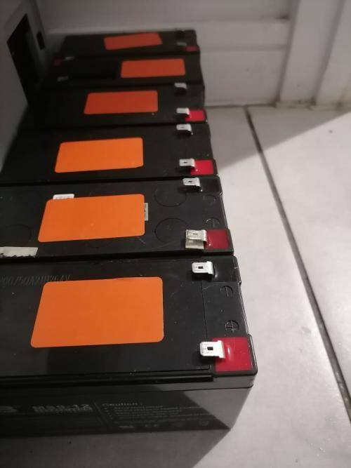*WOW R30 FREIGHT*LOT OF 6 X 12-9AH UPS BATTERIES*THEY HAVE VOLTAGE/LIFE NOT KNOWN**