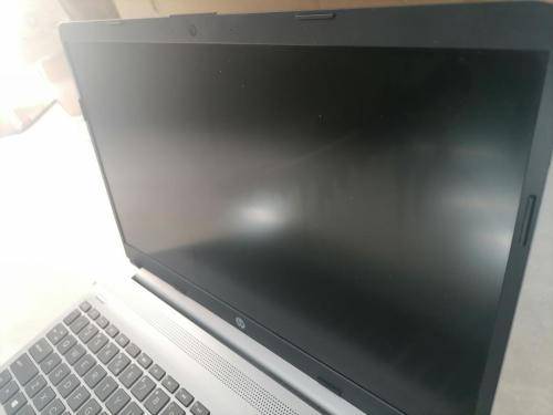 *BIG DEALS*R30 FREIGHT*DAMAGED HP 255 G8 LAPTOP WITH 4GB RAM***