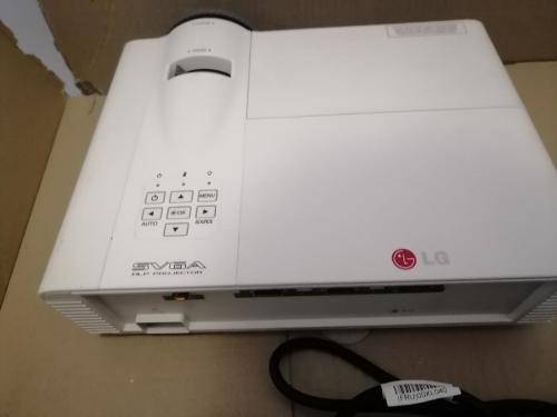 *BIRTHDAY  DEALS*R30 FREIGHT*PRE OWNED LG BE3220-SD PROJECTOR *TOP QUALITY*WORKING 100%**