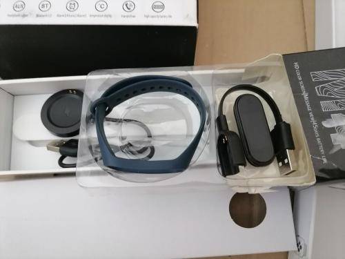 *FLASH FRIDAY DEALS**R30 FREIGHT**BULK LOT OF UNTESTED ELECTRONICS(*ONE BID FOR THE LOT*