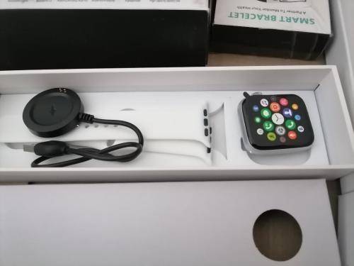 *FLASH FRIDAY DEALS**R30 FREIGHT**BULK LOT OF UNTESTED ELECTRONICS(*ONE BID FOR THE LOT*