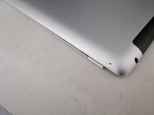 *MIDWEEK NO RESERVE DEALS*R30 FREIGHT*APPLE IPAD 4TH GEN 1460 3G/WIFI 10` TABLET WITH CHARGER**