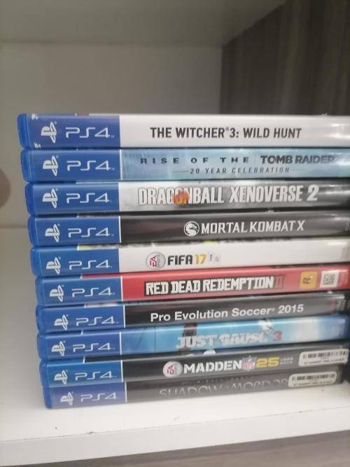 *AWESOME DEALS*R30 FREIGHT*SONY PLAYSTATION 4 IN BOX+2 CONTROLLERS+10 GAMES*ONE BID FOR THE LOT**