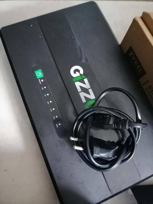 *LIMITED OFFER*R30 FREIGHT*BULK LOT OF ELECTRONICS*ROUTER/SPORT CAM/UPS/HEADSETS ETC**