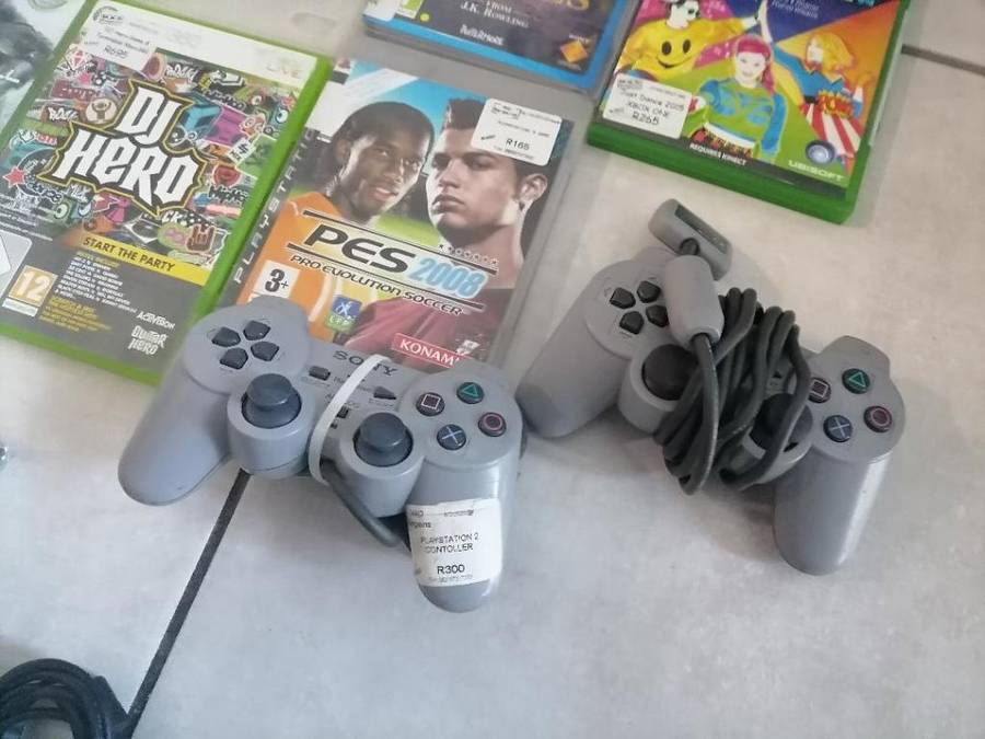 *SHOP CLOSURE*R30 FREIGHT*BULK LOT OF PLAYSTATION,XBOX,NINTENDO GAMES AND ACCESSORIES**