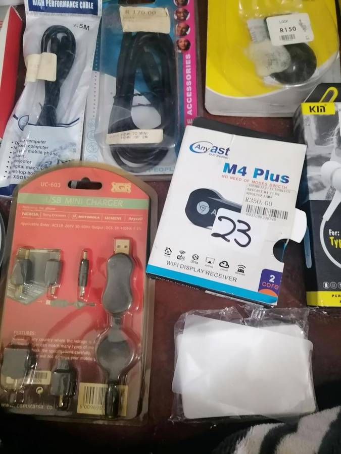 *COMPUTER SHOP LIQUIDATION*LOT OF MAINLY NEW ELECTRONICS*ONE BID FOR THE LOT AS PER PICS**