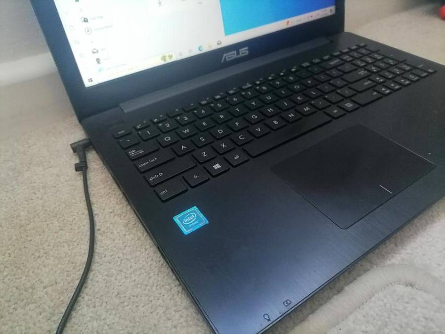 ASUS X553M LAPTOP*8GB RAM,750GB HDD,WINDOWS 10, CHARGER