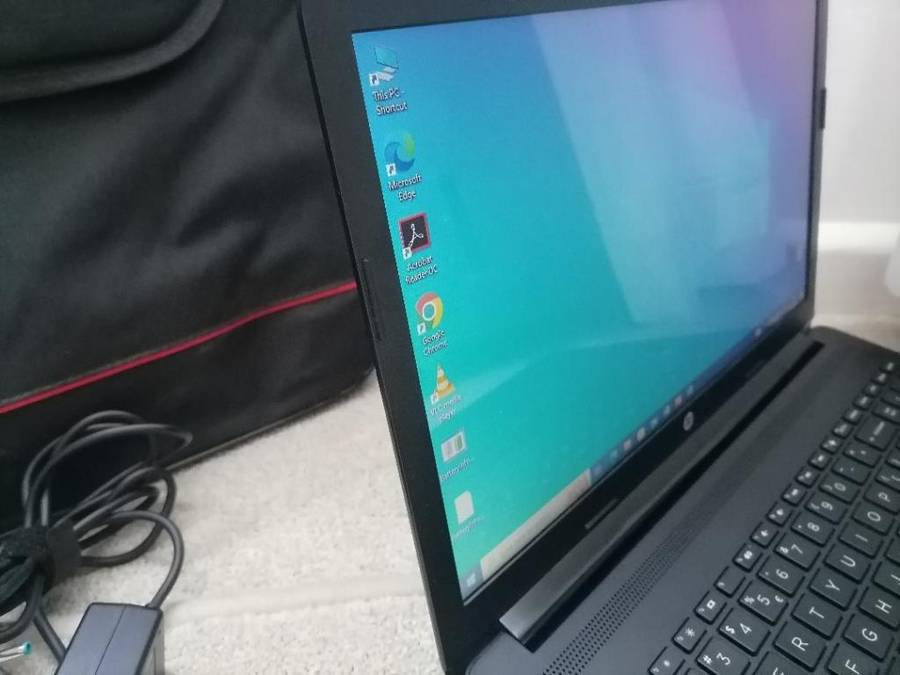 *TOP SPEC LAPTOP*HP 15 AMD A4RADEON,500GB SSD.8GB RAM,ORIGINAL CHARGER,BAG*R8500 REFUNBISHED PRICE*