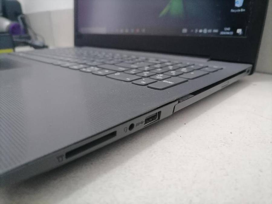 LIGHTENING FAST LENOVO V130 I5 8TH GEN 512NVME HDD,8GB RAM, BATTERY 100%