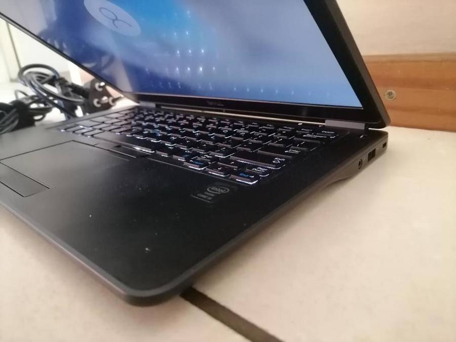 i5 DELL LATITUDE E7450 5TH GEN, 8GB RAM, 500GB HDD, BATTERY 100%,W10/OFFICE ORIGINAL CHARGER