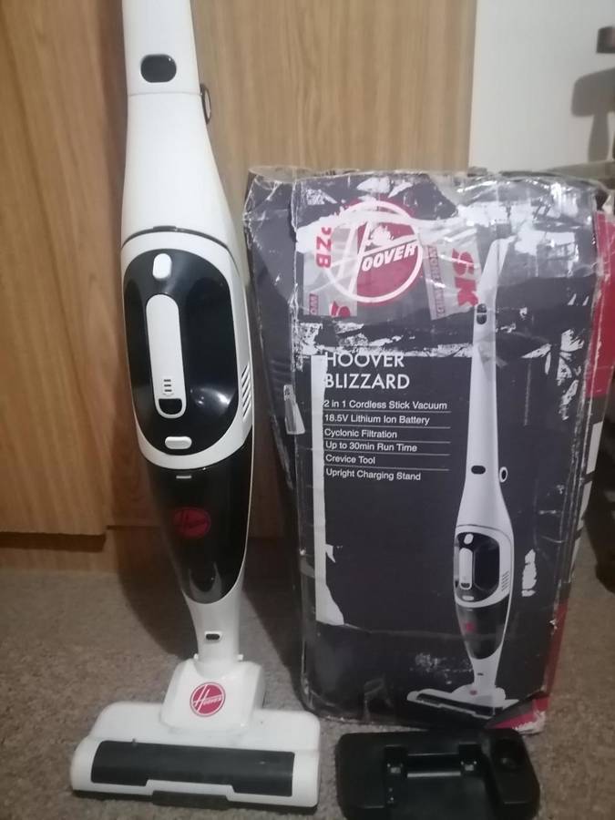 HOOVER BLIZZARD VACUUM, NO CHARGER, UNTESTED
