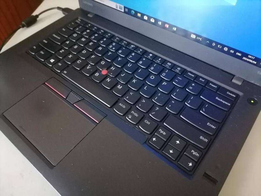 i5 TOUCH SCREEN LENOVO T460 6TH GEN, 8GB RAM, 1TB HDD, BATTERY 100%,ORIGINAL CHARGER