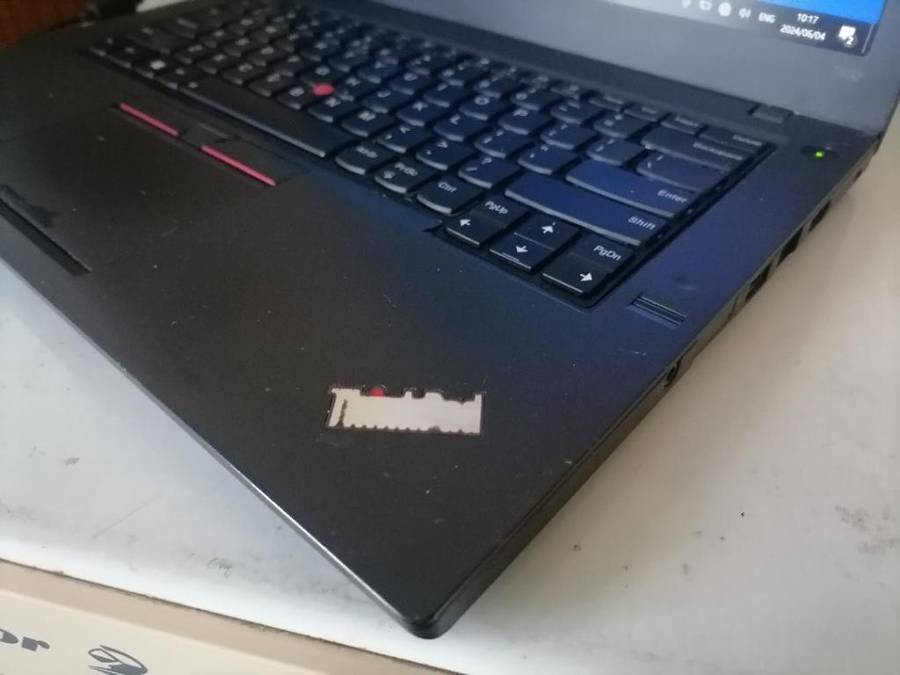 i5 TOUCH SCREEN LENOVO T460 6TH GEN, 8GB RAM, 1TB HDD, BATTERY 100%,ORIGINAL CHARGER