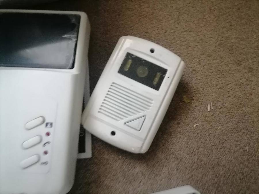 BULK LOT OF ELECTRONICS