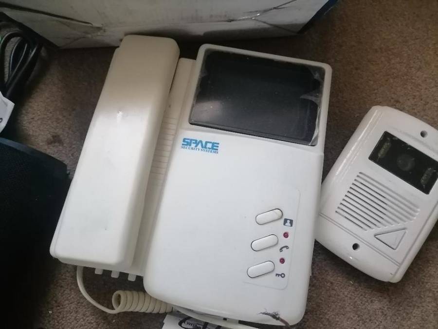 BULK LOT OF ELECTRONICS