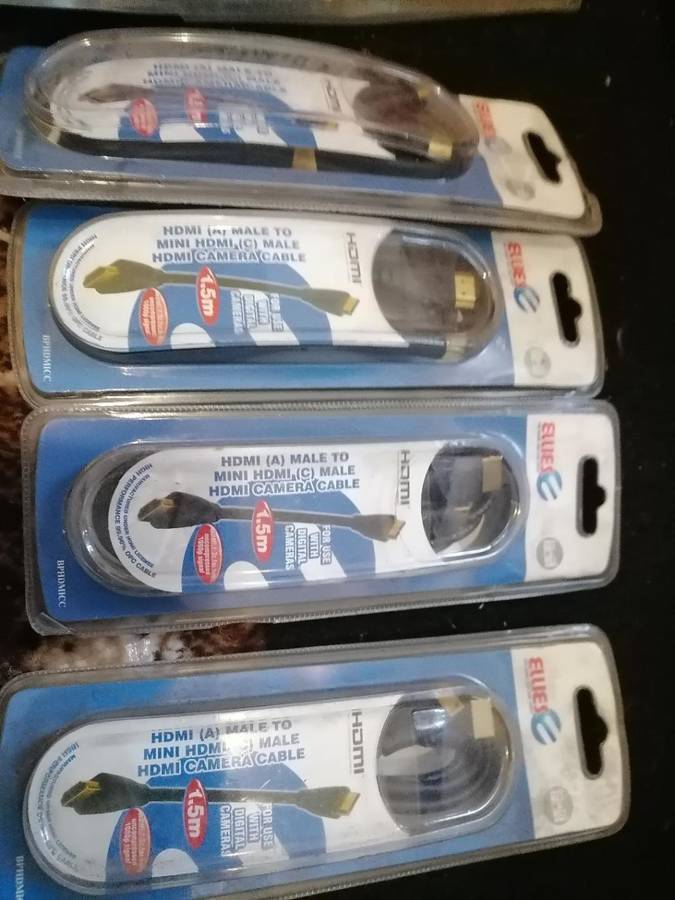 LOT OF NEW ELLIES ELECTRONICS