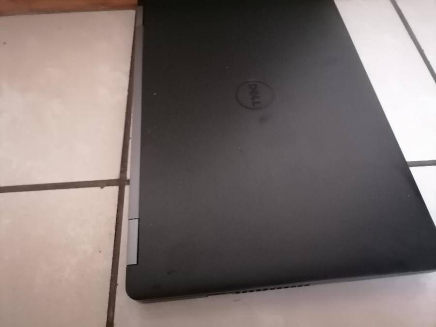 EXCELLENT i5 DELL LATITUDE E5570 6TH GEN ,8GB RAM,500GB HDD, BATTERY 100%,CHARGER,SIM SLOT