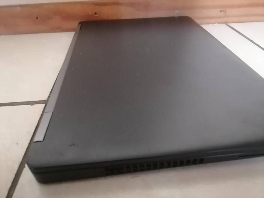 EXCELLENT i5 DELL LATITUDE E5570 6TH GEN ,8GB RAM,500GB HDD, BATTERY 100%,CHARGER,SIM SLOT